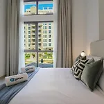 Higuests - Charming Modern Apartment Close To The Souk In Mjl